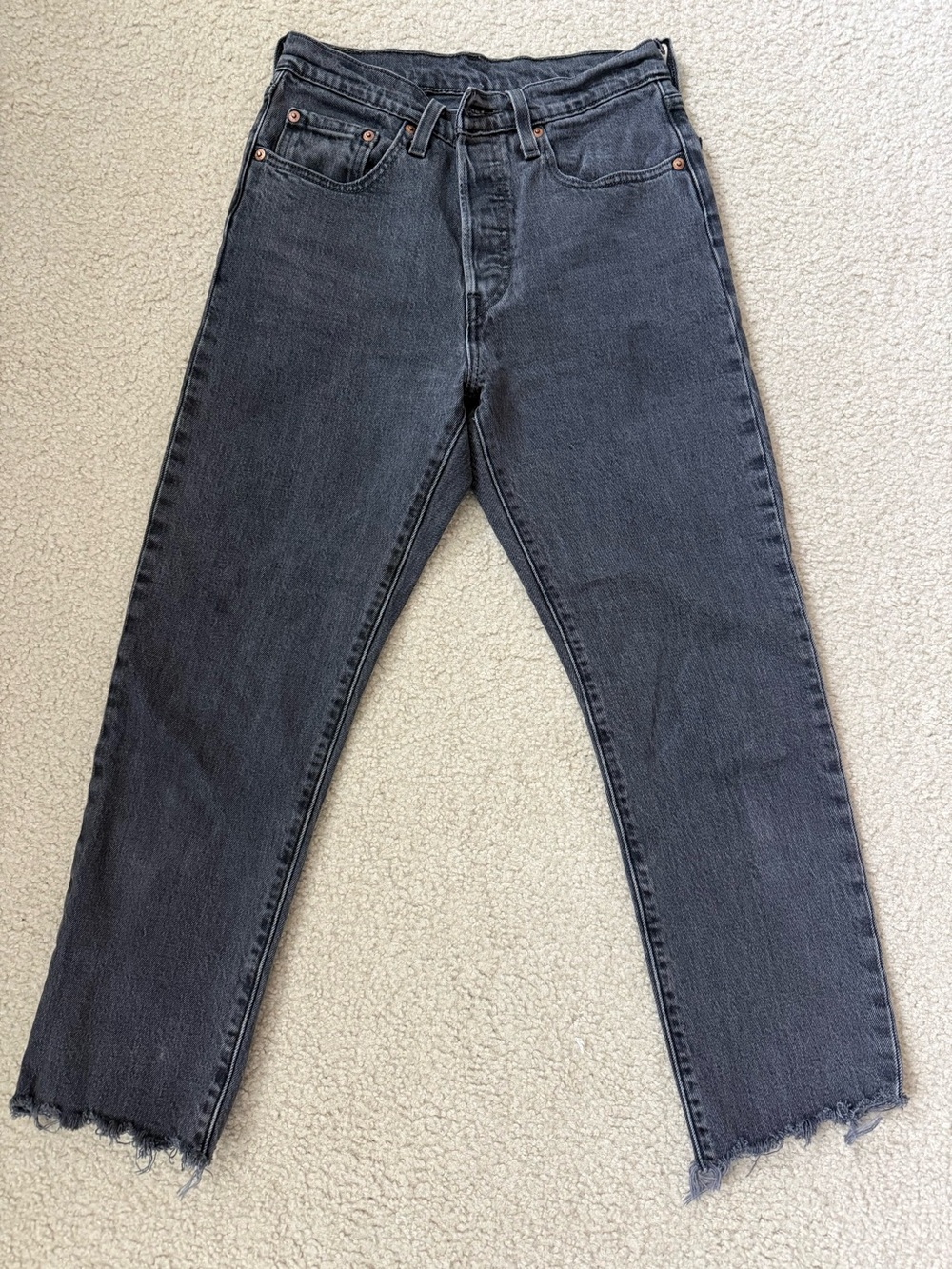 Levi's Women's Washed Black Ankle Cropped Jeans